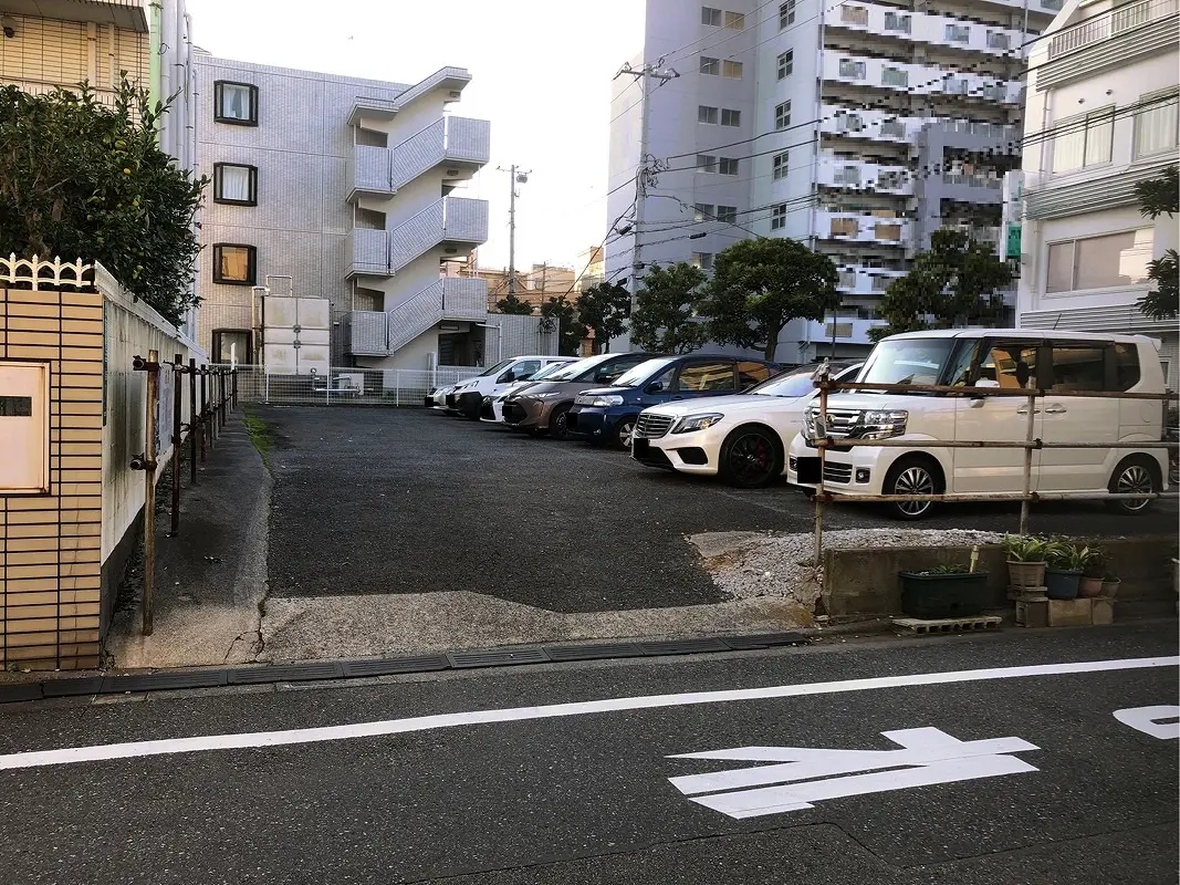 江戸川区中葛西５丁目　月極駐車場